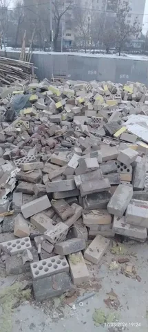 Отдам бесплатно кирпич б/у - Квадроциклы в Оренбург