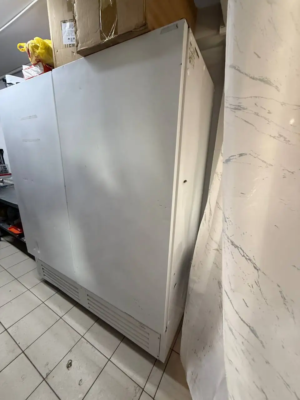 Холодильный шкаф до -5°C в рабочем состоянии - Холодильное оборудование (Готовый бизнес и оборудование) в Оренбург