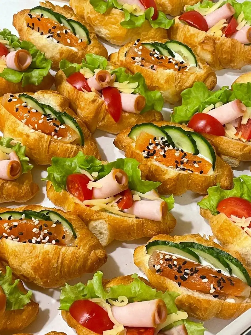 Организация праздничного стола фуршетной студией - Кейтеринг (Услуги) в Оренбург