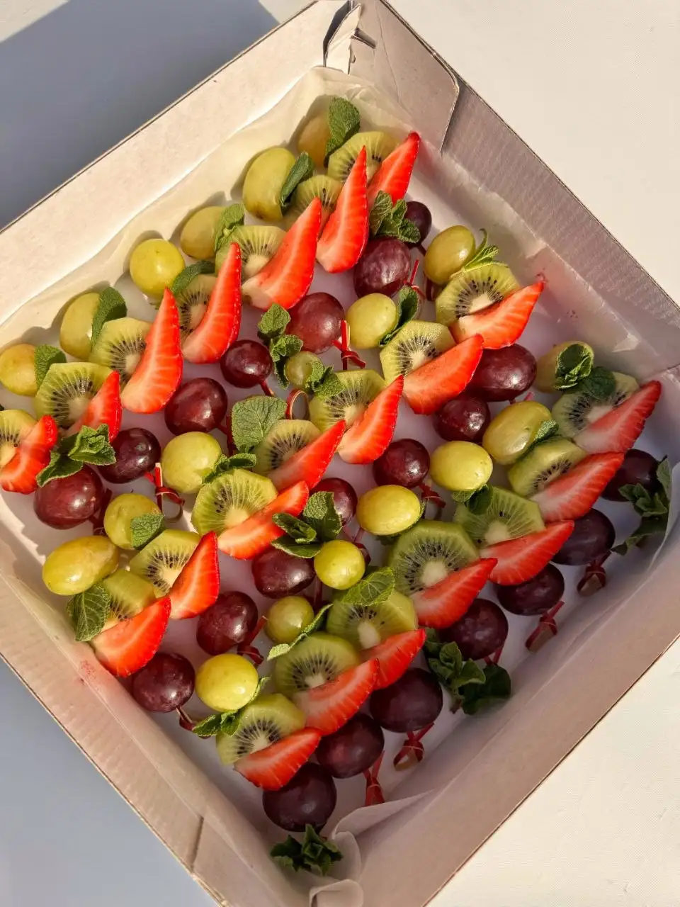 Организация праздничного стола фуршетной студией - Кейтеринг (Услуги) в Оренбург