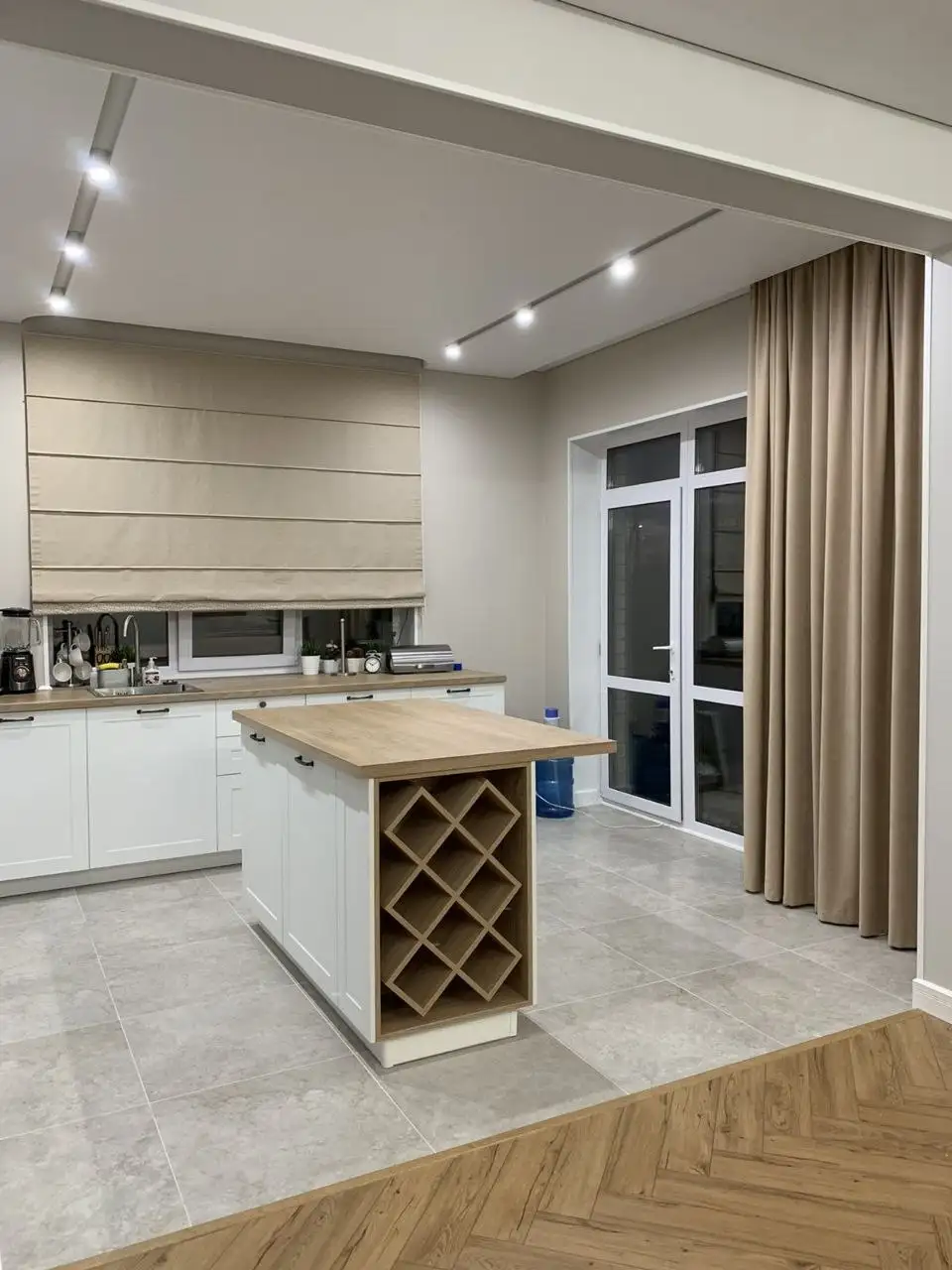 Рулонные, римские шторы, жалюзи, карнизы в Оренбурге - Шторы и жалюзи (Товары для дома и дачи) в Оренбург