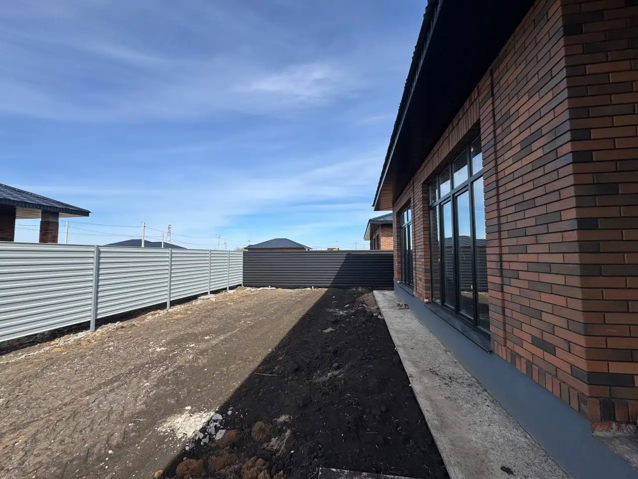 Дома в черновой отделке в ЖК Близкий в Оренбурге - Дома (Недвижимость) в Оренбург