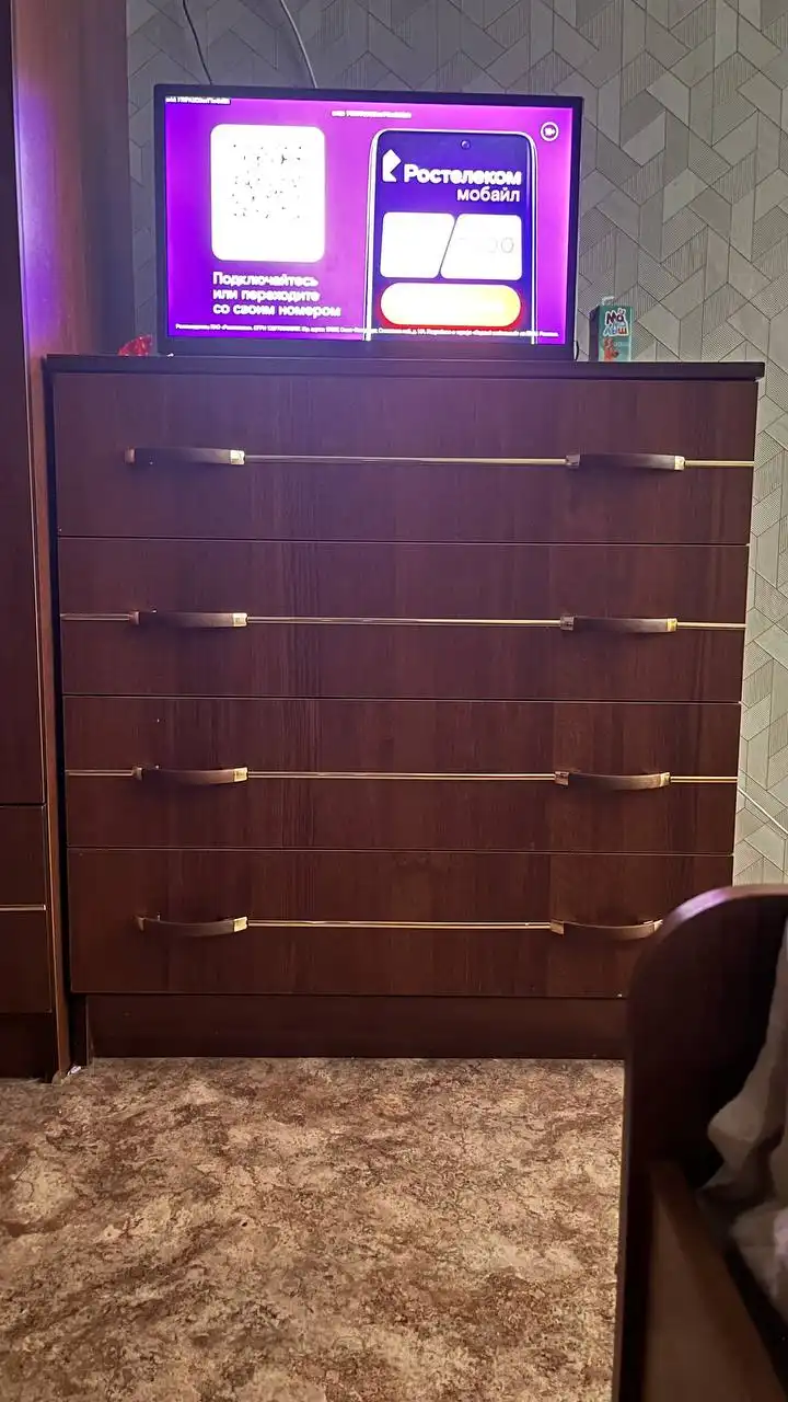 Продаётся спальный гарнитур в отличном состоянии