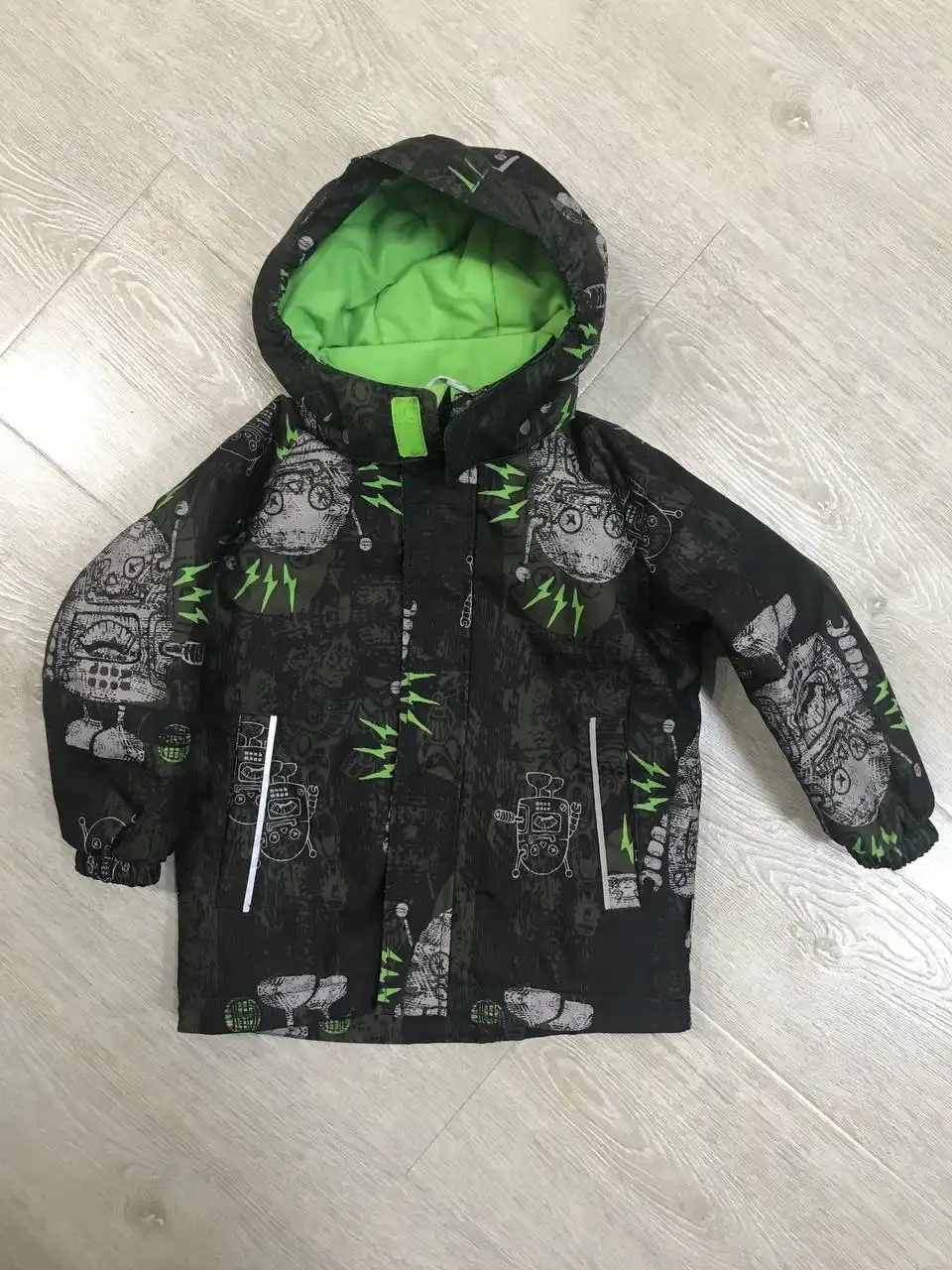 Продажа зимней куртки Lassie размер 98(+6)