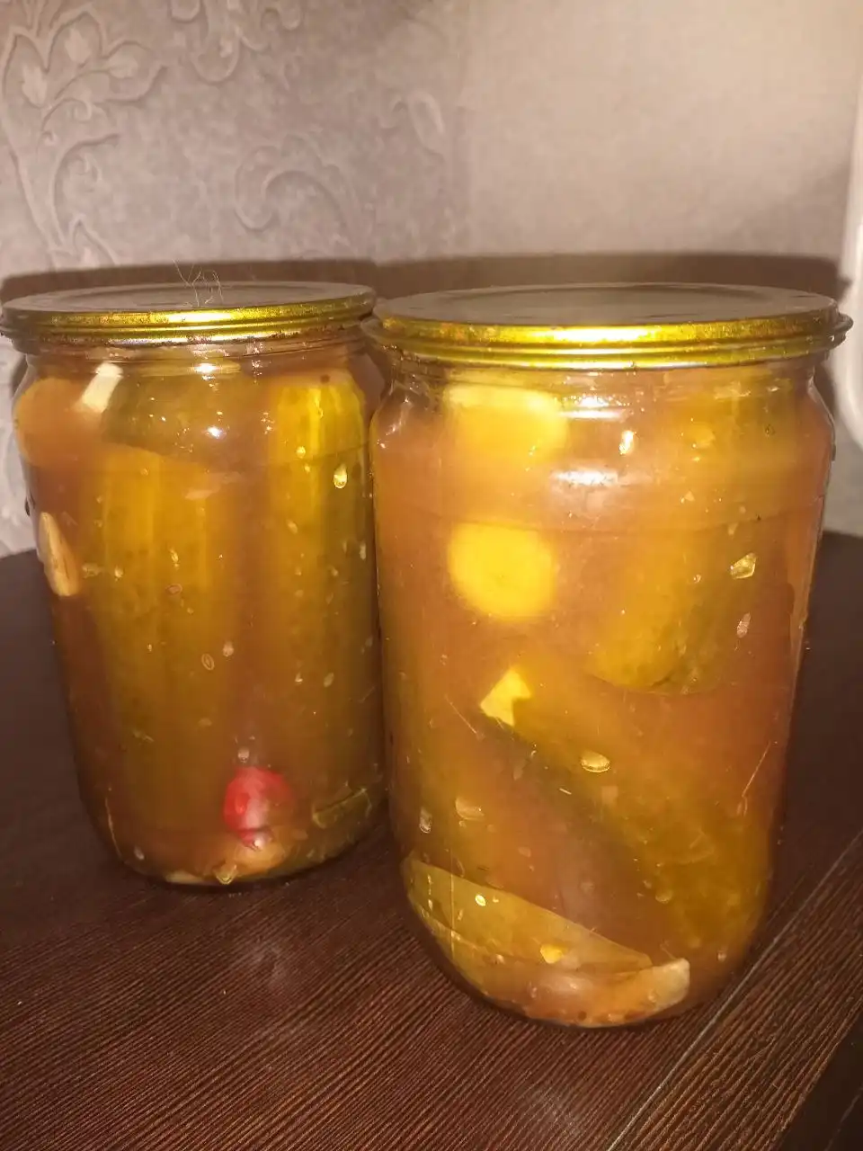 Продажа домашних солений с доставкой до подъезда