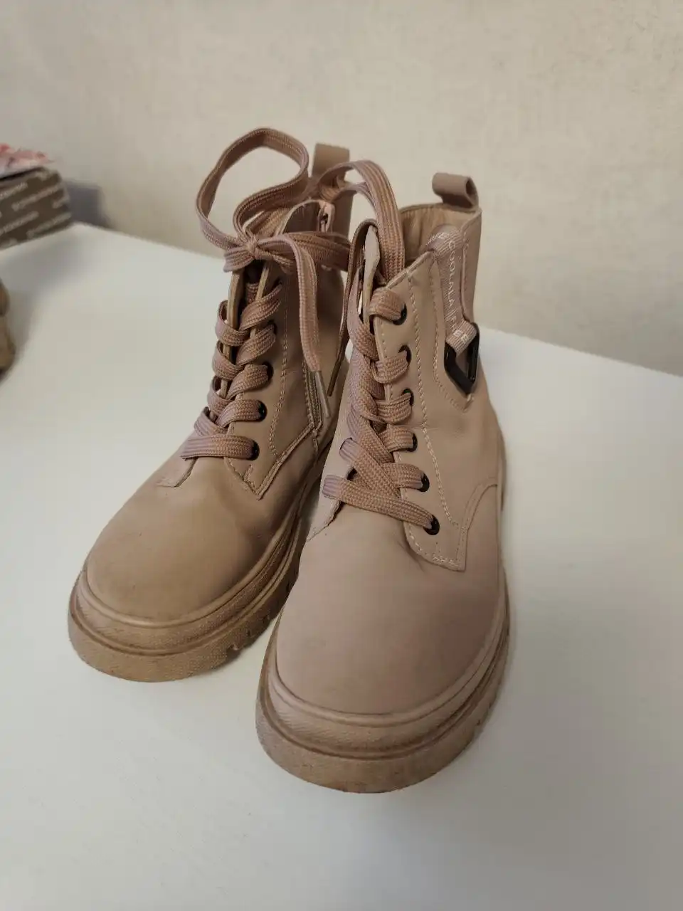 Продам одежду осеннего сезона размер 31