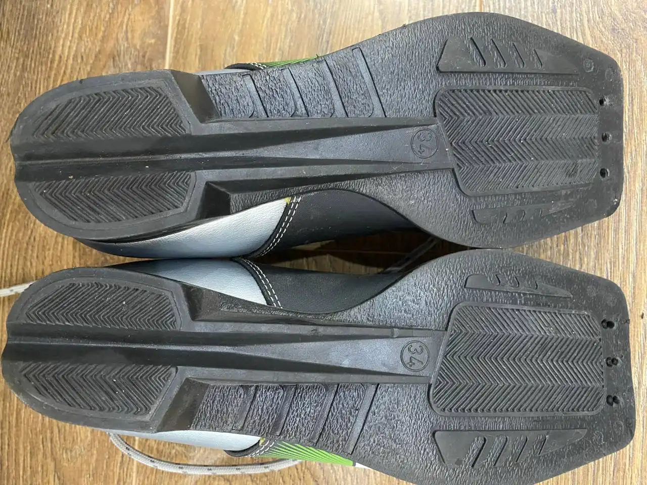 Комплект лыж Larsen с ботинками и палками для детей 8-11 лет - Лыжи (Хобби и отдых) в Заречный