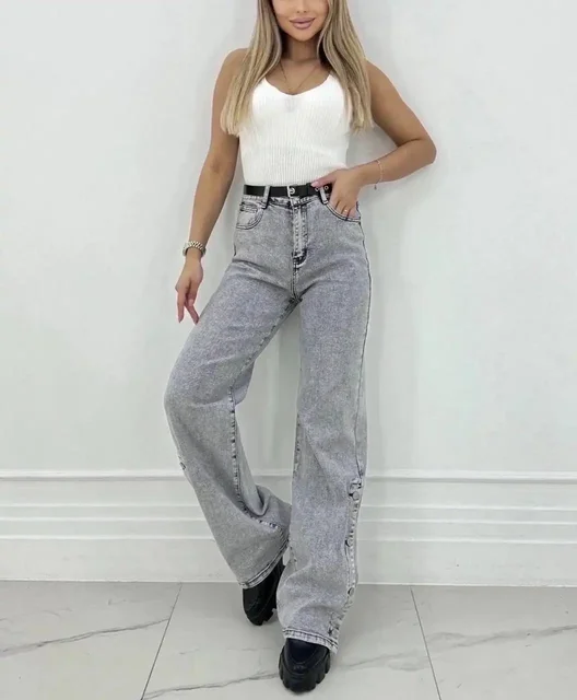 Джинсы новые в наличии с разрезом - частное объявление в Заречный