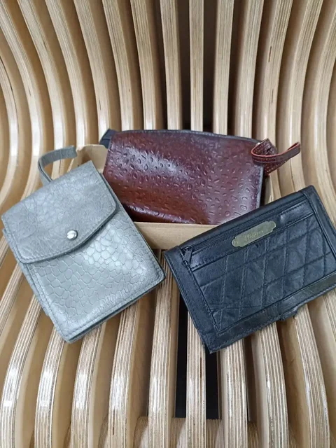 Мужские сумочки и портмоне из натуральной кожи - Бытовая химия в Заречный