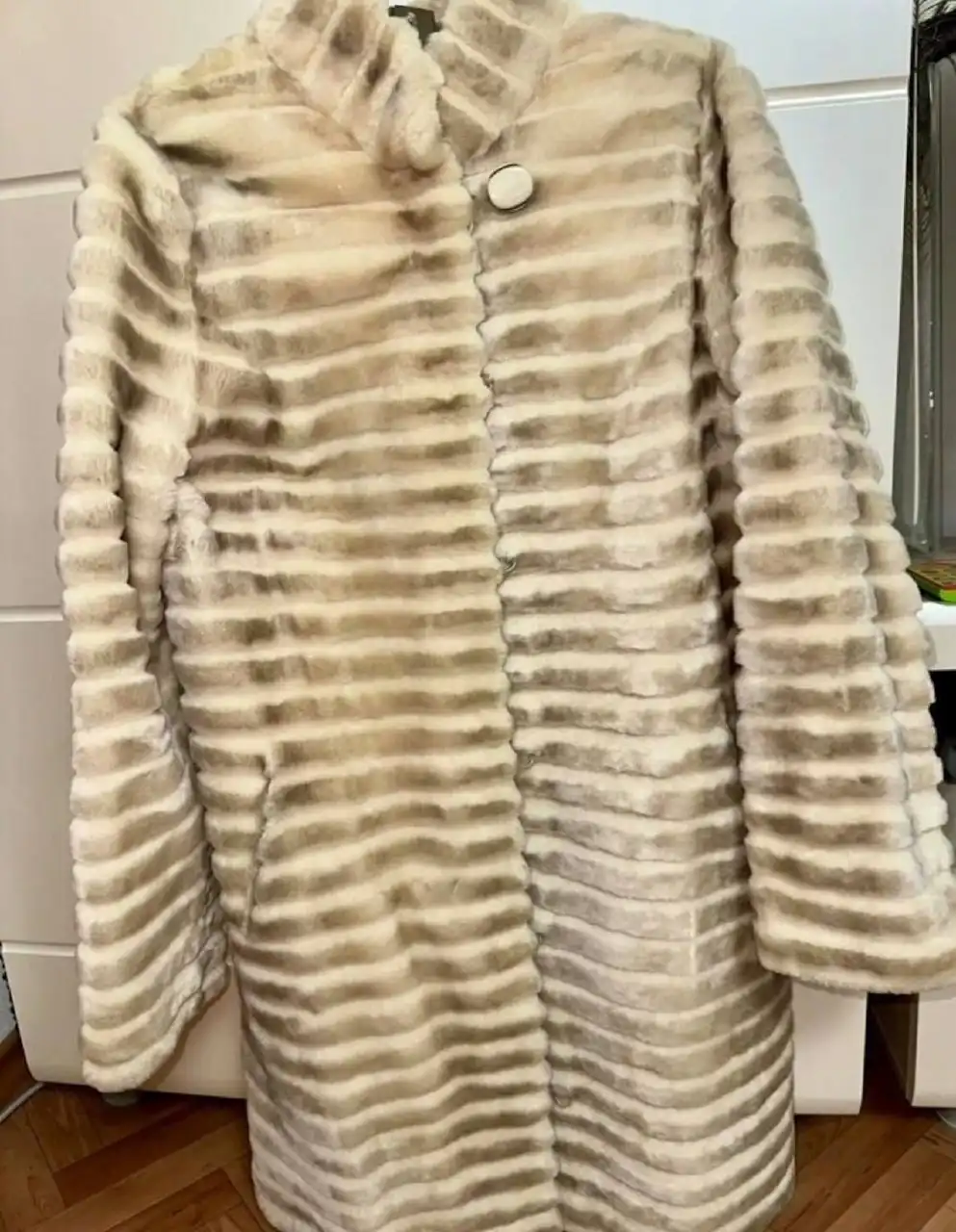 Продам мутоновую шубу размер 46-48 - Верхняя одежда (Одежда) в Заречный