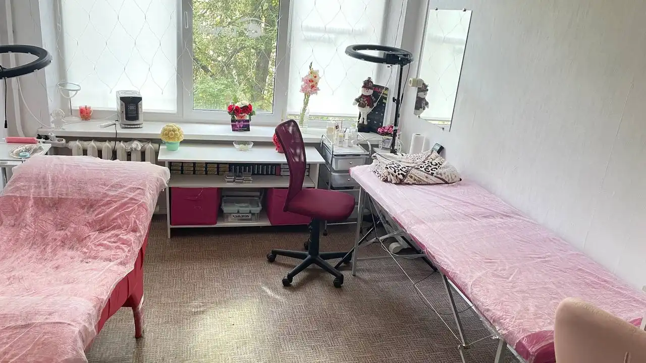 Аренда рабочего места для мастеров в студии - Аренда рабочего места (Услуги) в Заречный