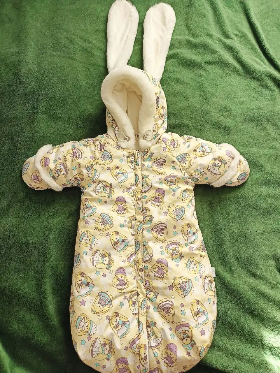 Продам зимний комбинезон для девочки 62 размер - Одежда для детей (Товары для детей) в Заречный