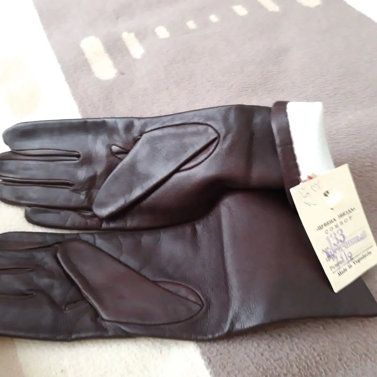 Продажа новых зимних и демисезонных перчаток мужских и женских - Аксессуары (Одежда) в Заречный