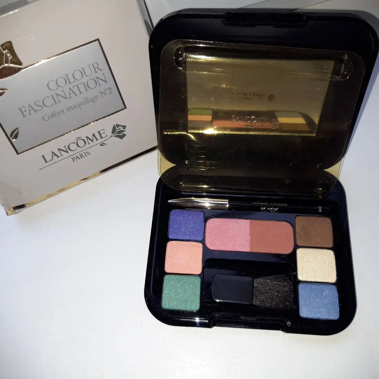 Палетка теней Ланком с карандашом для подводки - Косметика (Красота и здоровье) в Заречный