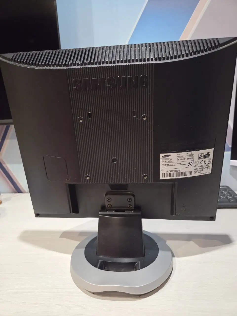 Продам б/у монитор - Мониторы (Электроника) в Заречный