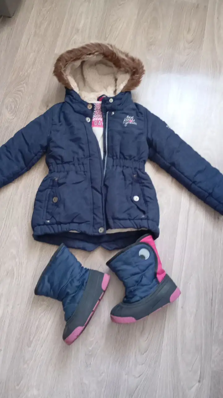 Куртка весенняя и сапожки - Верхняя одежда и обувь (Одежда) в Заречный
