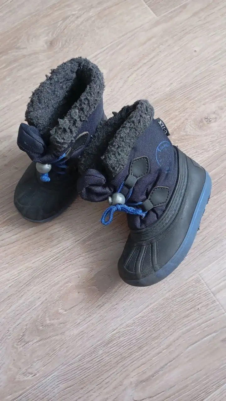 Продают 24-25 р. (15,5 см.) - Барахолка в Заречный