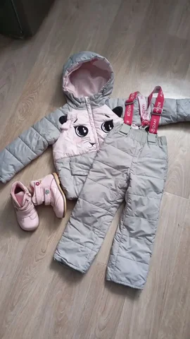 Продажа детского костюма и ботиночек - Женская одежда в Заречный