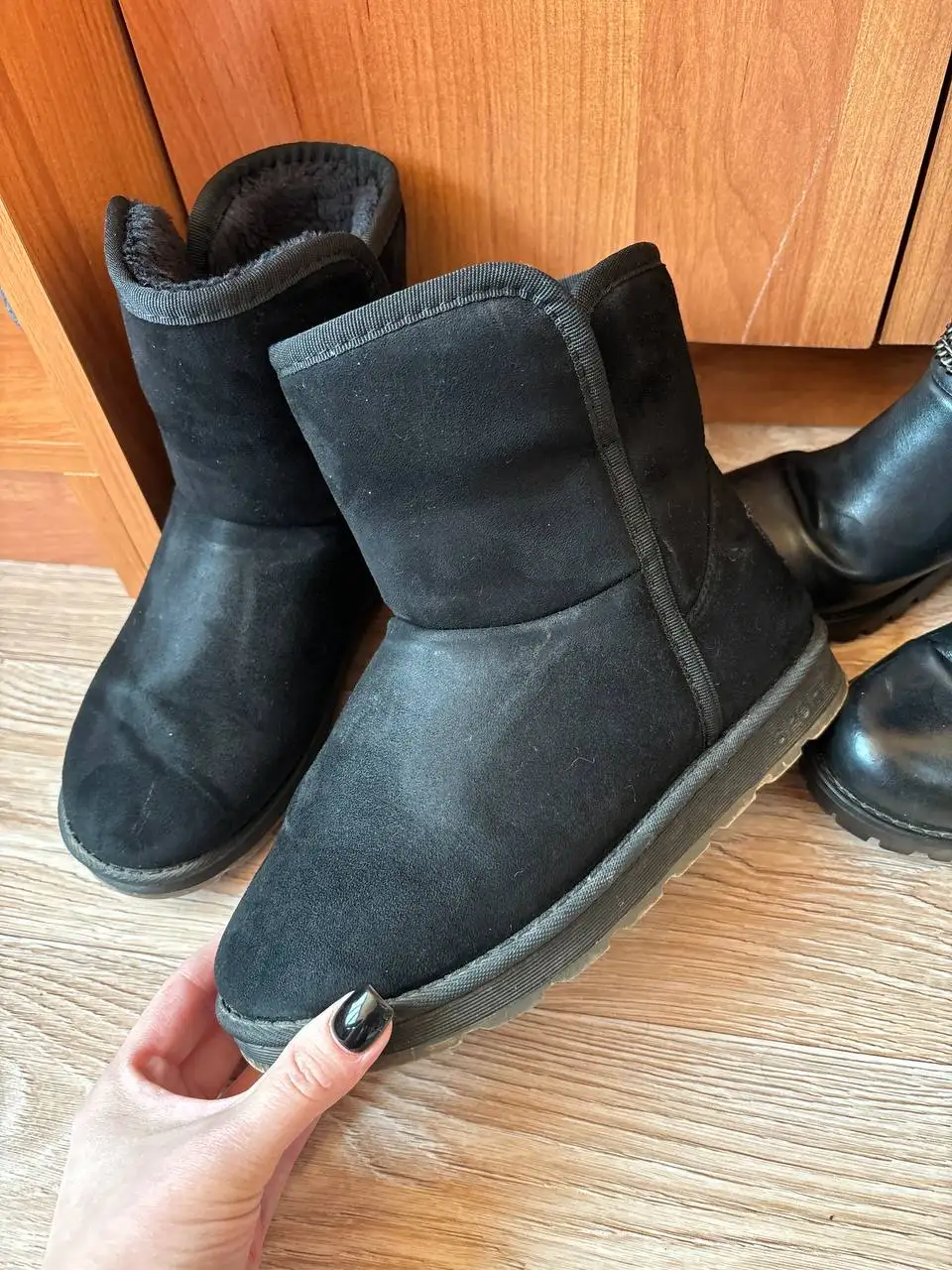 Зимние сапоги 37 размера с подарком - Обувь (Одежда) в Заречный