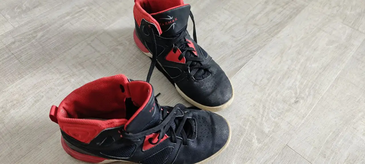 Баскетбольные кроссовки Tarmak - Обувь (Одежда) в Заречный