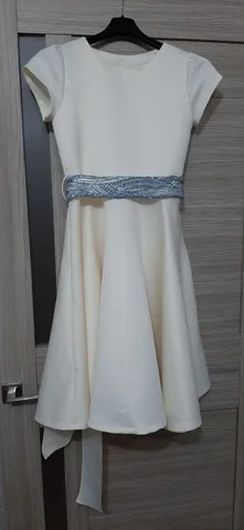 Продам платье для девочки 10-11 лет - частное объявление в Заречный