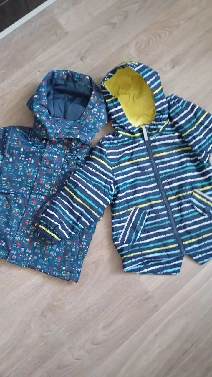 Продажа ветровок - Верхняя одежда (Одежда) в Заречный