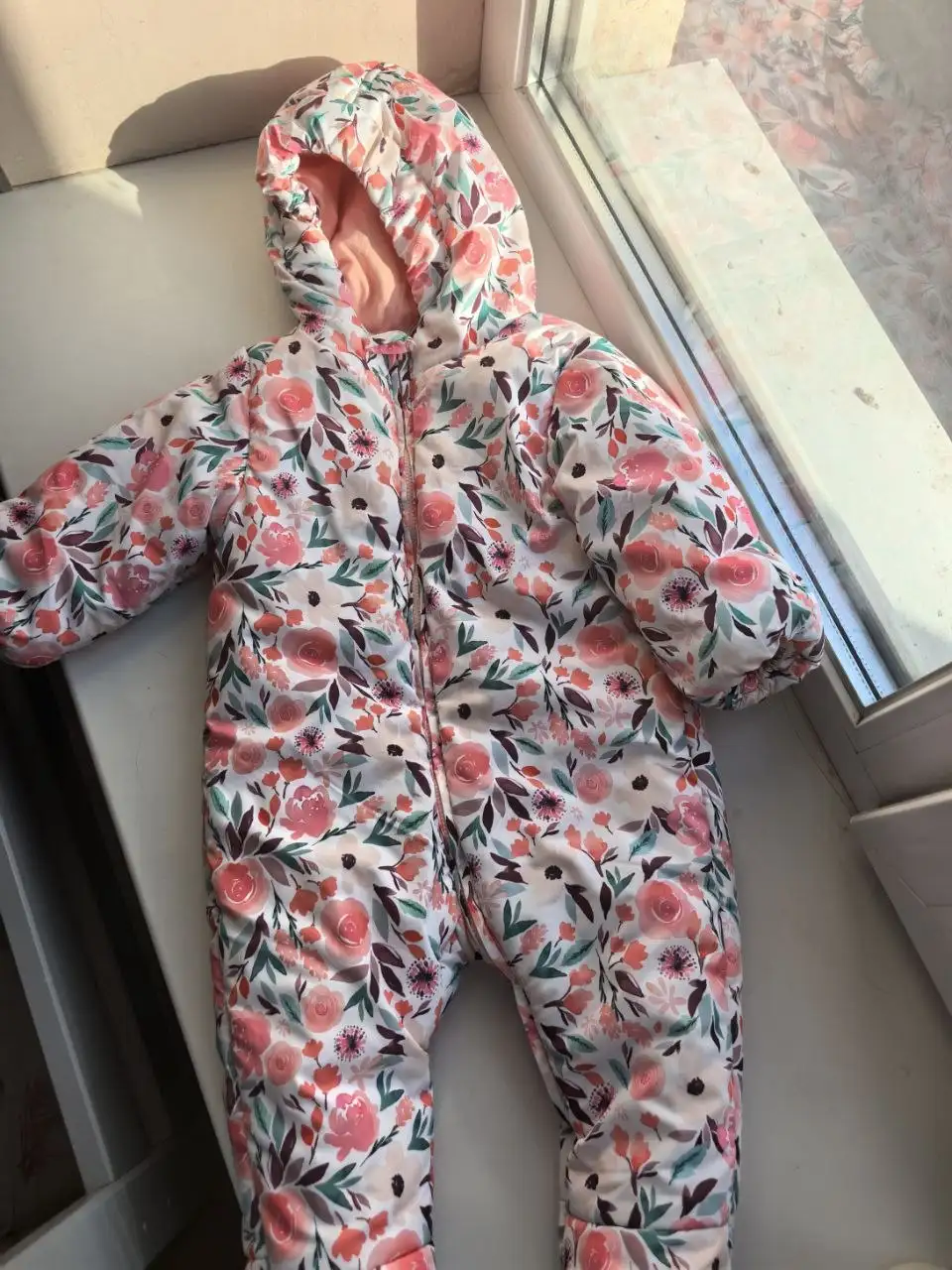 Демисезонный товар за шоколадку - Барахолка в Заречный