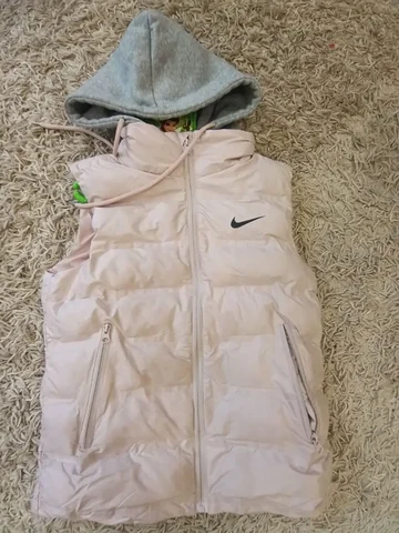 Детский жилет с капюшоном - Одежда в Заречный