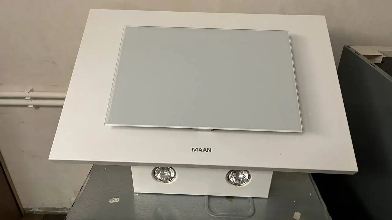 Триммер для волос с подсветкой 60х40см - Барахолка в Заречный