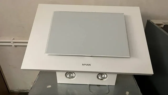 Триммер для волос с подсветкой 60х40см - Барахолка в Заречный