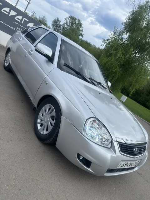 Lada Priora Хэтчбек 2009 - Шины и диски в Бузулук