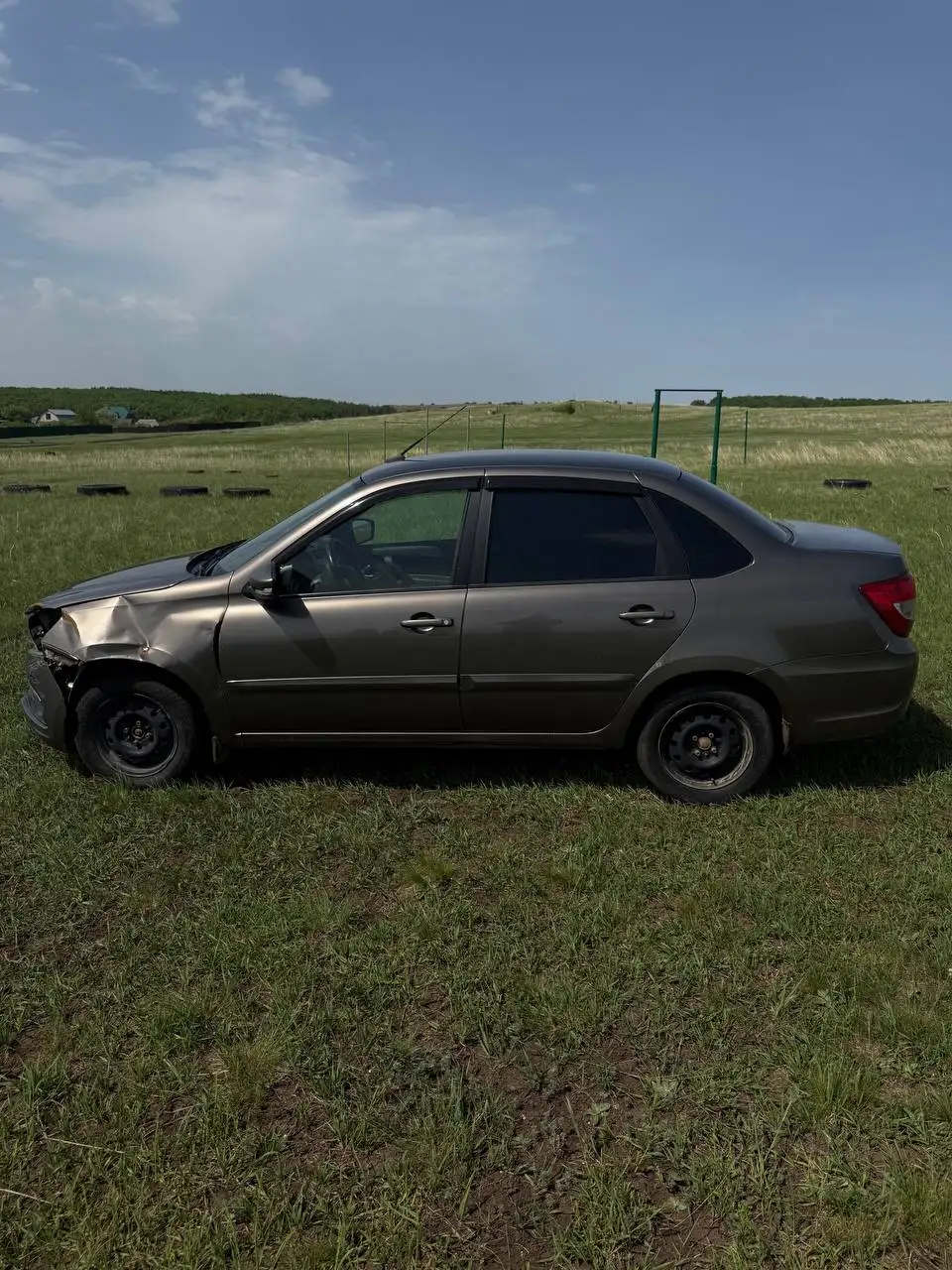 LADA Granta 2021, 136000 км,机械变速箱, требуется косметический ремонт - Легковые автомобили (Авто) в Самара