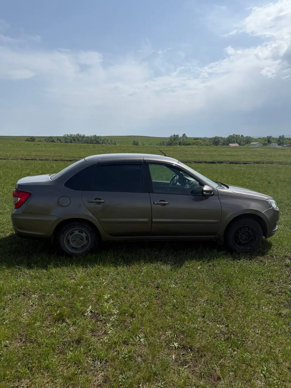 LADA Granta 2021, 136000 км,机械变速箱, требуется косметический ремонт - Легковые автомобили (Авто) в Самара