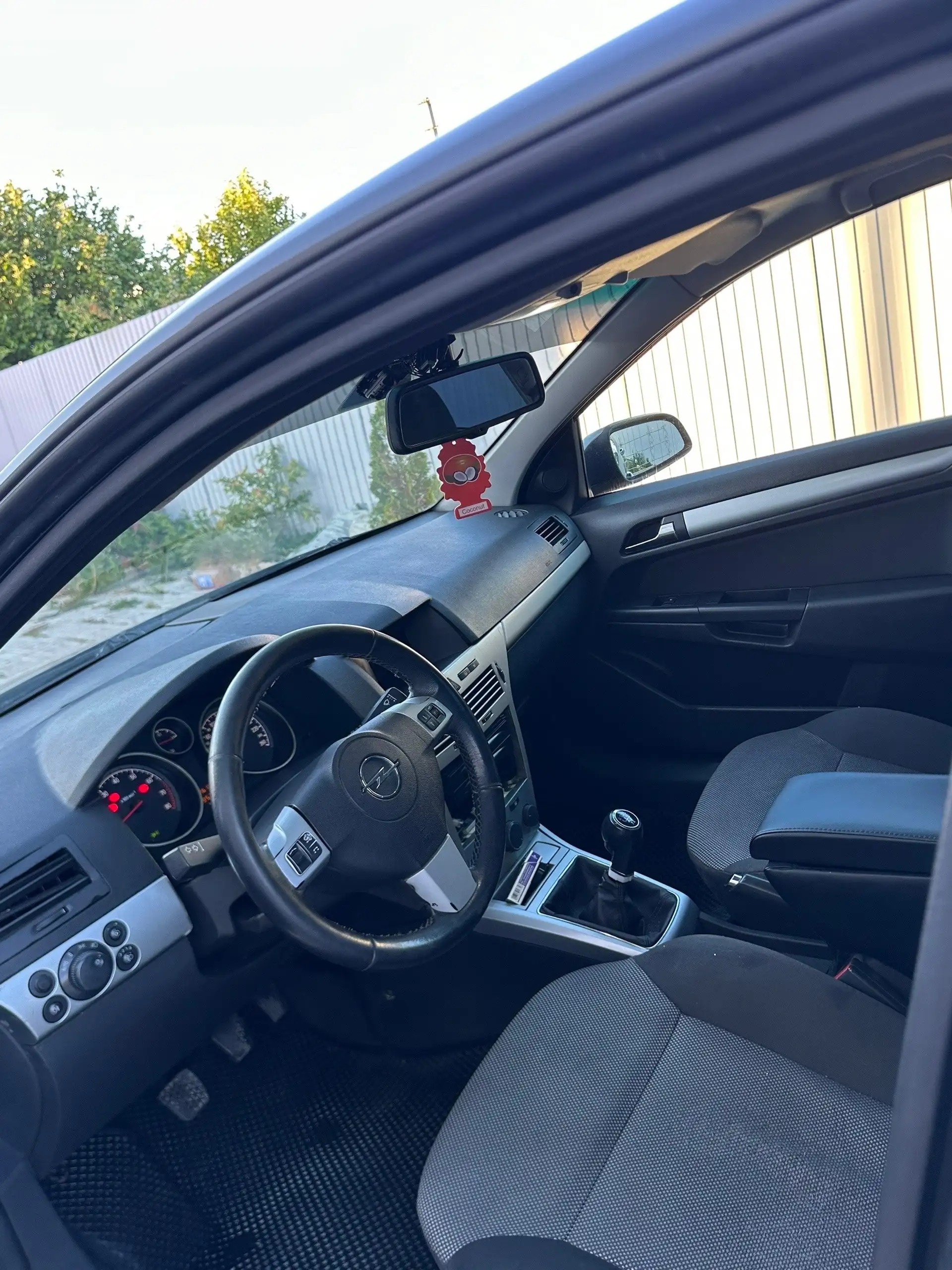 Opel Astra H 2011 - Легковые автомобили (Авто) в Чапаевск