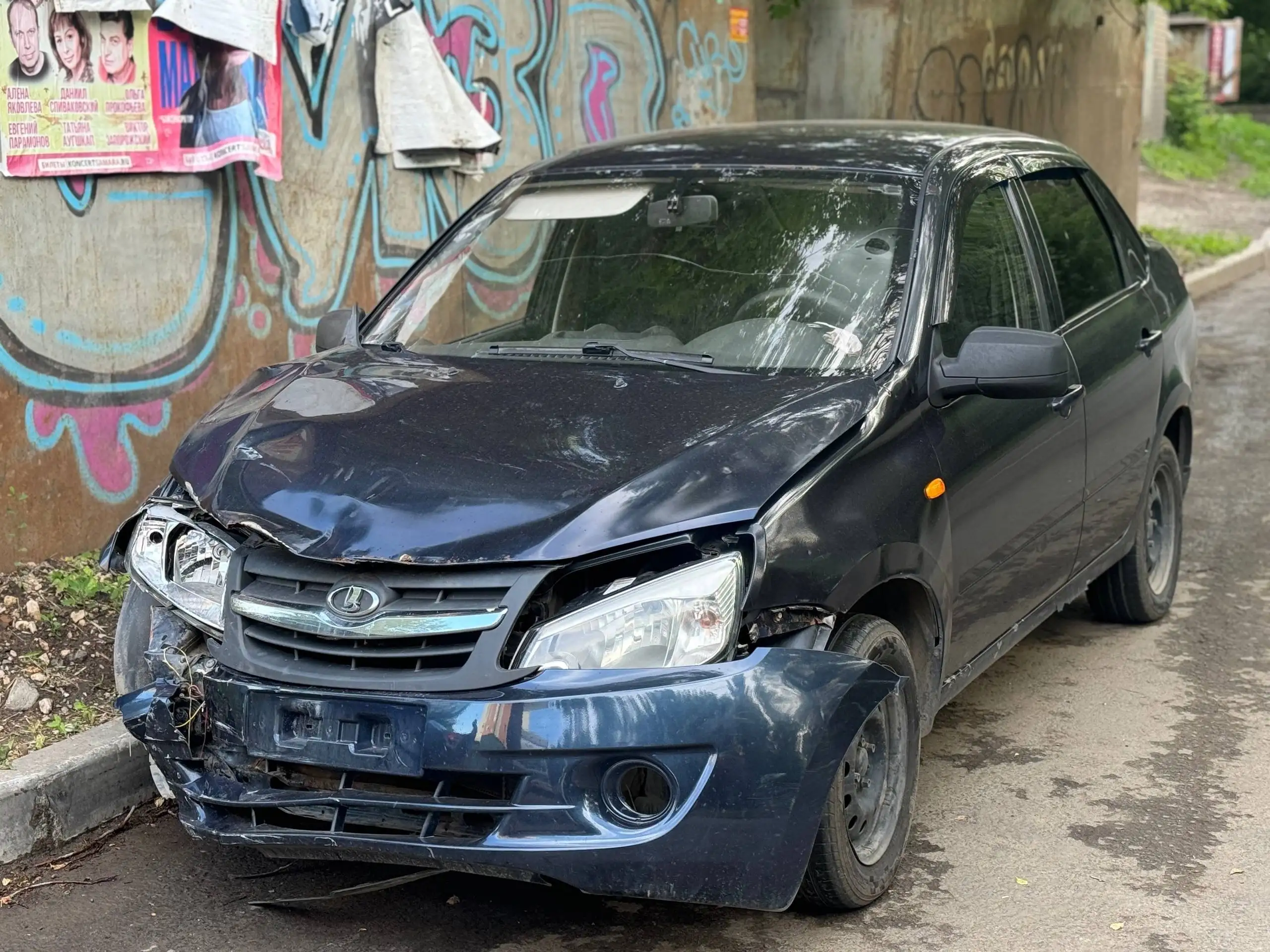 Lada Granta 2012 - Авто в Самара