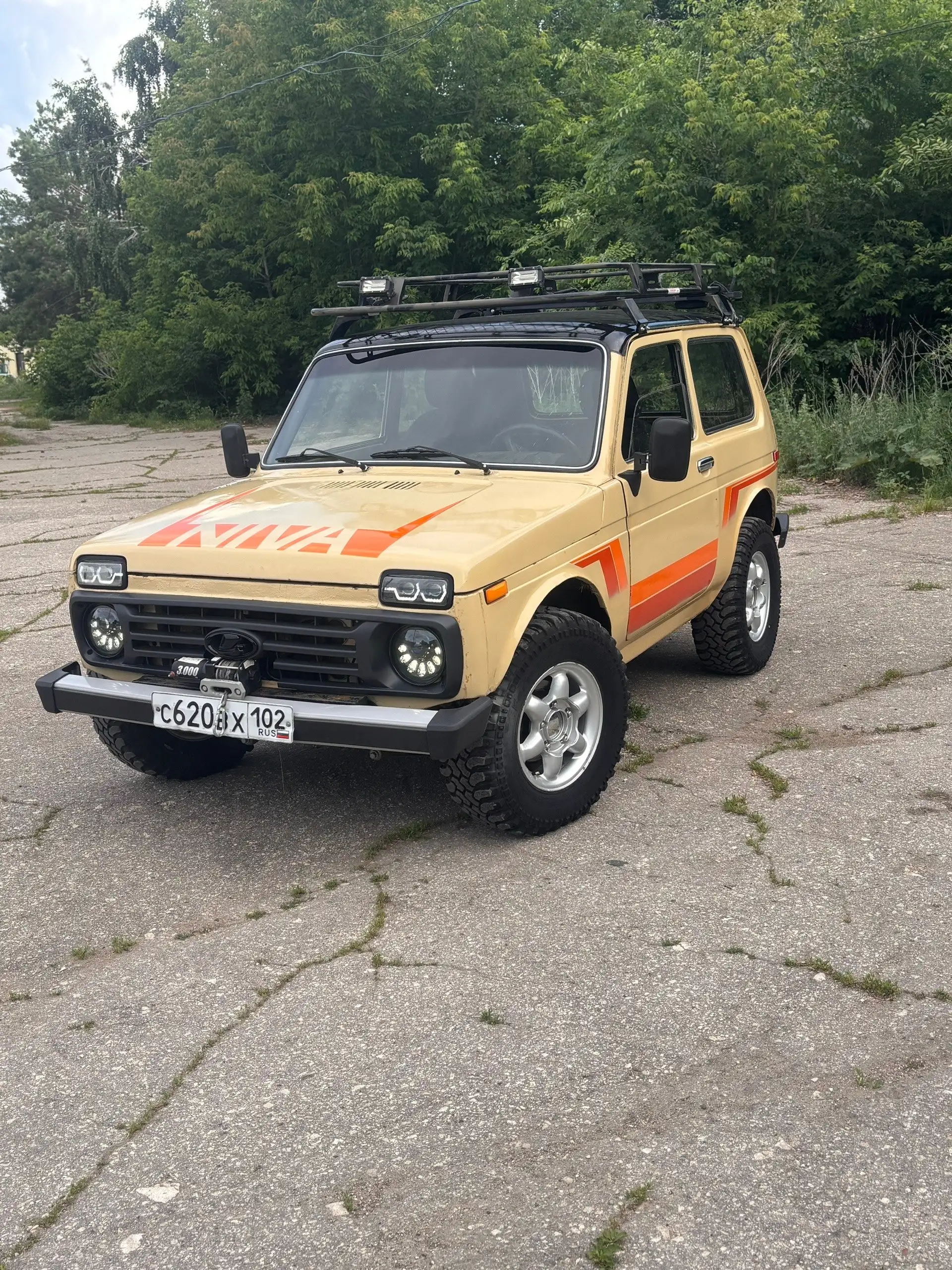 Нива 1989 - Внедорожник (Авто) в Новокуйбышевск