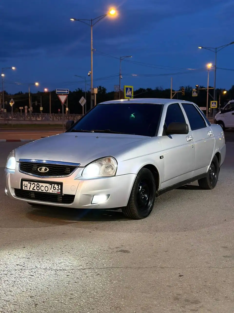 Lada Приора 2013 - Авто в Самара