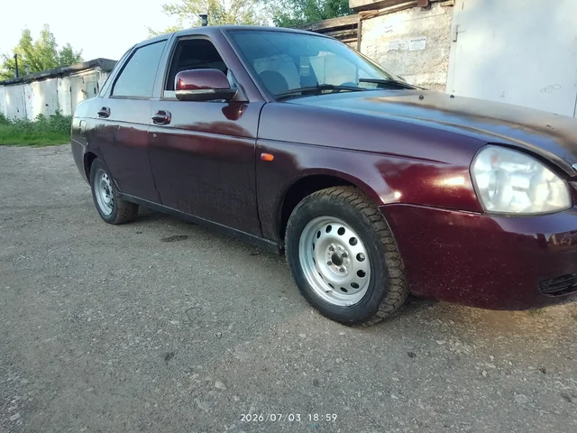 Lada Priora Седан 2007 - Электроскутеры в Самара