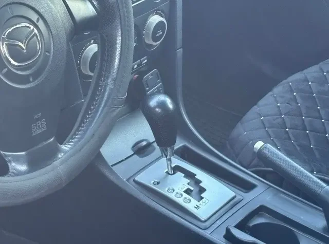 Mazda 3 (2006) 1.6 AT - ВАЗ 2109 в Тольятти