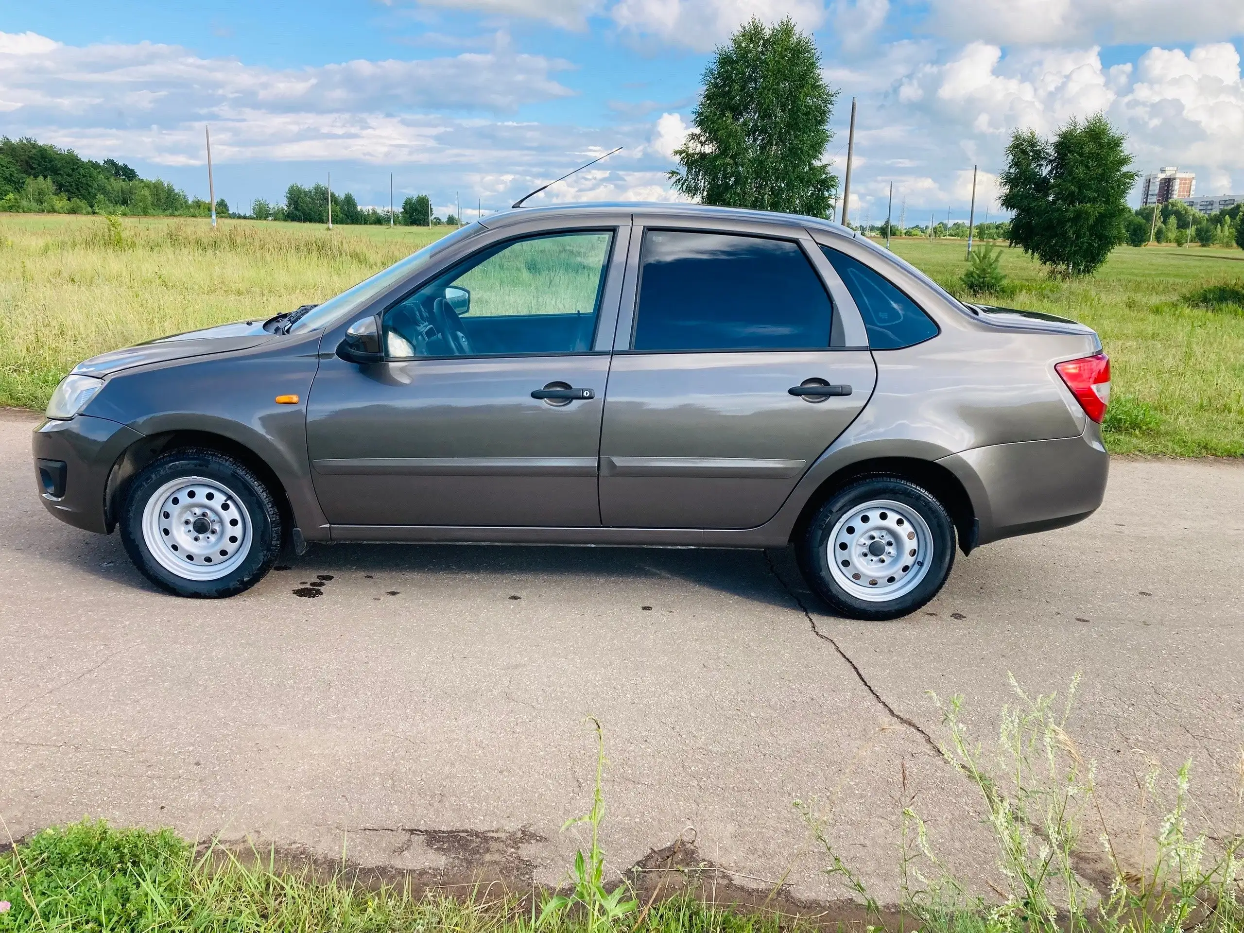 Лада Гранда 2015 года продажа - Легковые автомобили (Авто) в Ульяновск