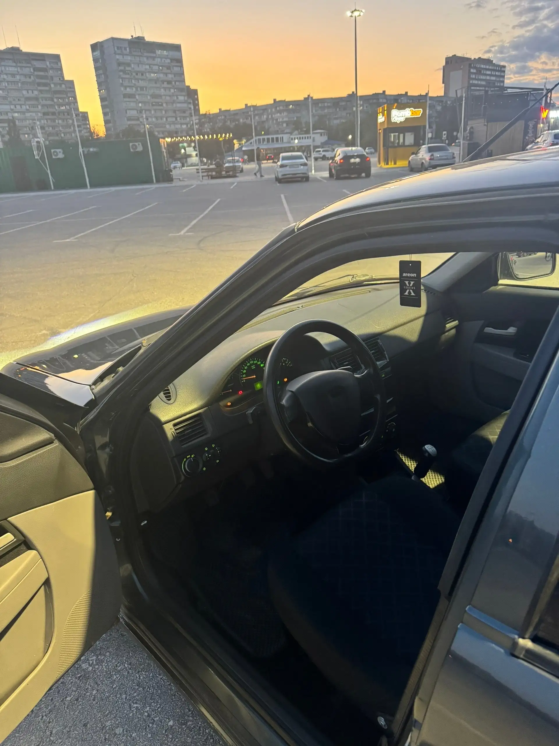 Lada Priora 2012, спортивный тюнинг, отличное состояние - Легковые автомобили (Авто) в Тольятти