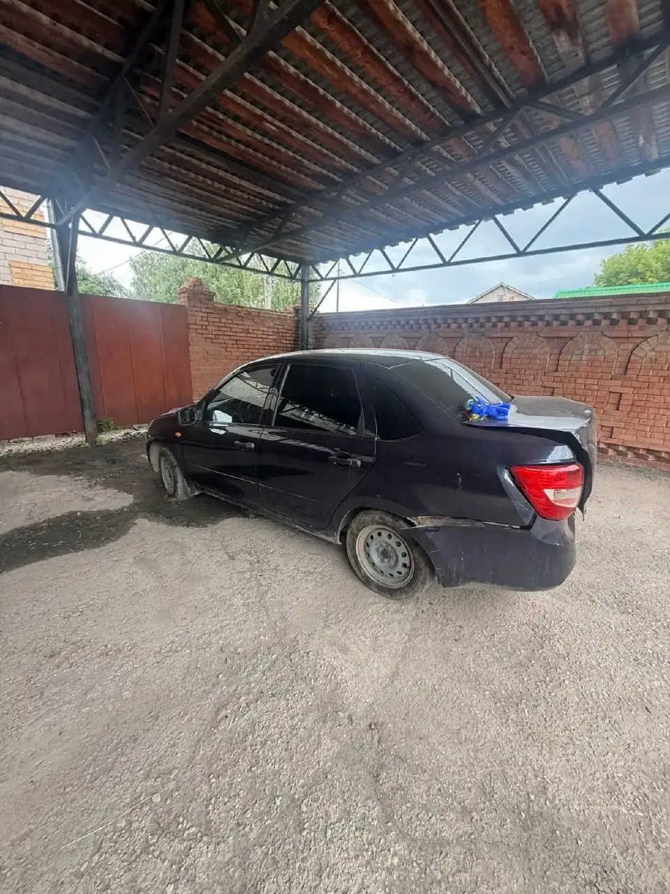 Lada Granta 2012 с АКПП и ГБО, требуется кузовной ремонт - Авто в Тольятти