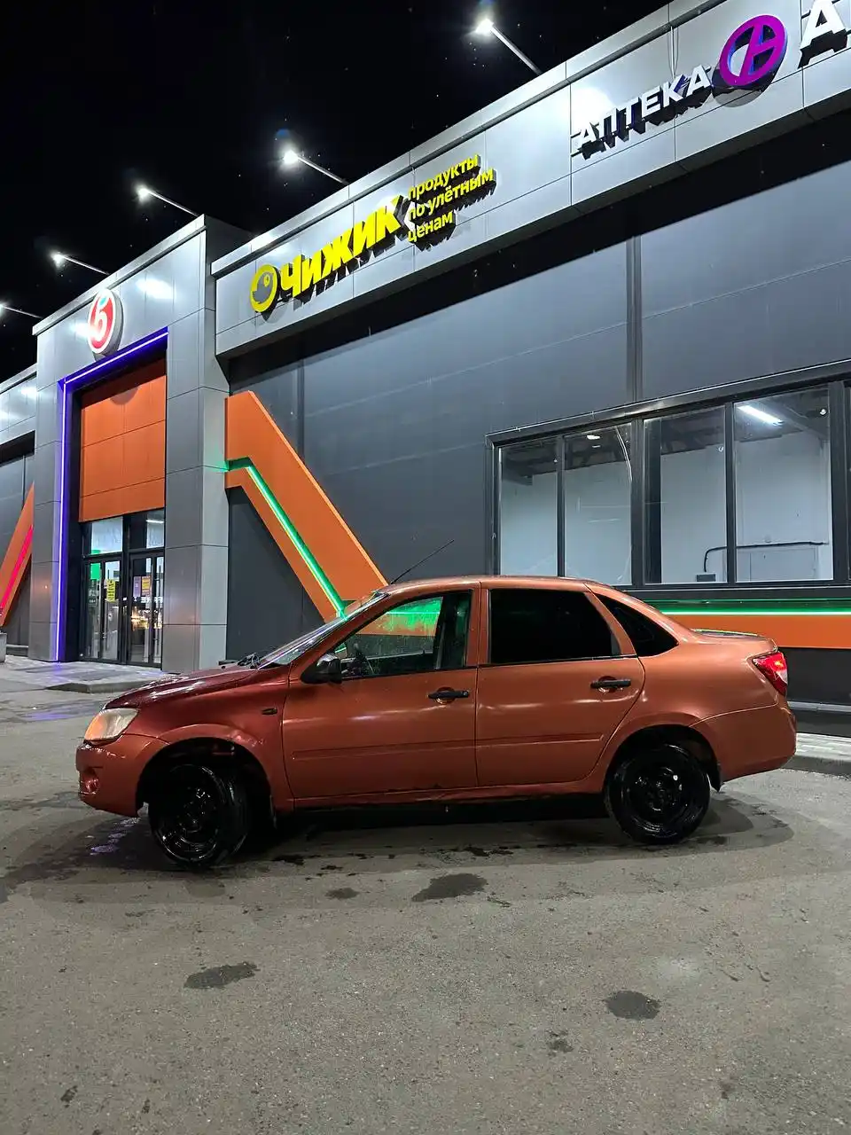 Продажа Lada Granta 2013 года