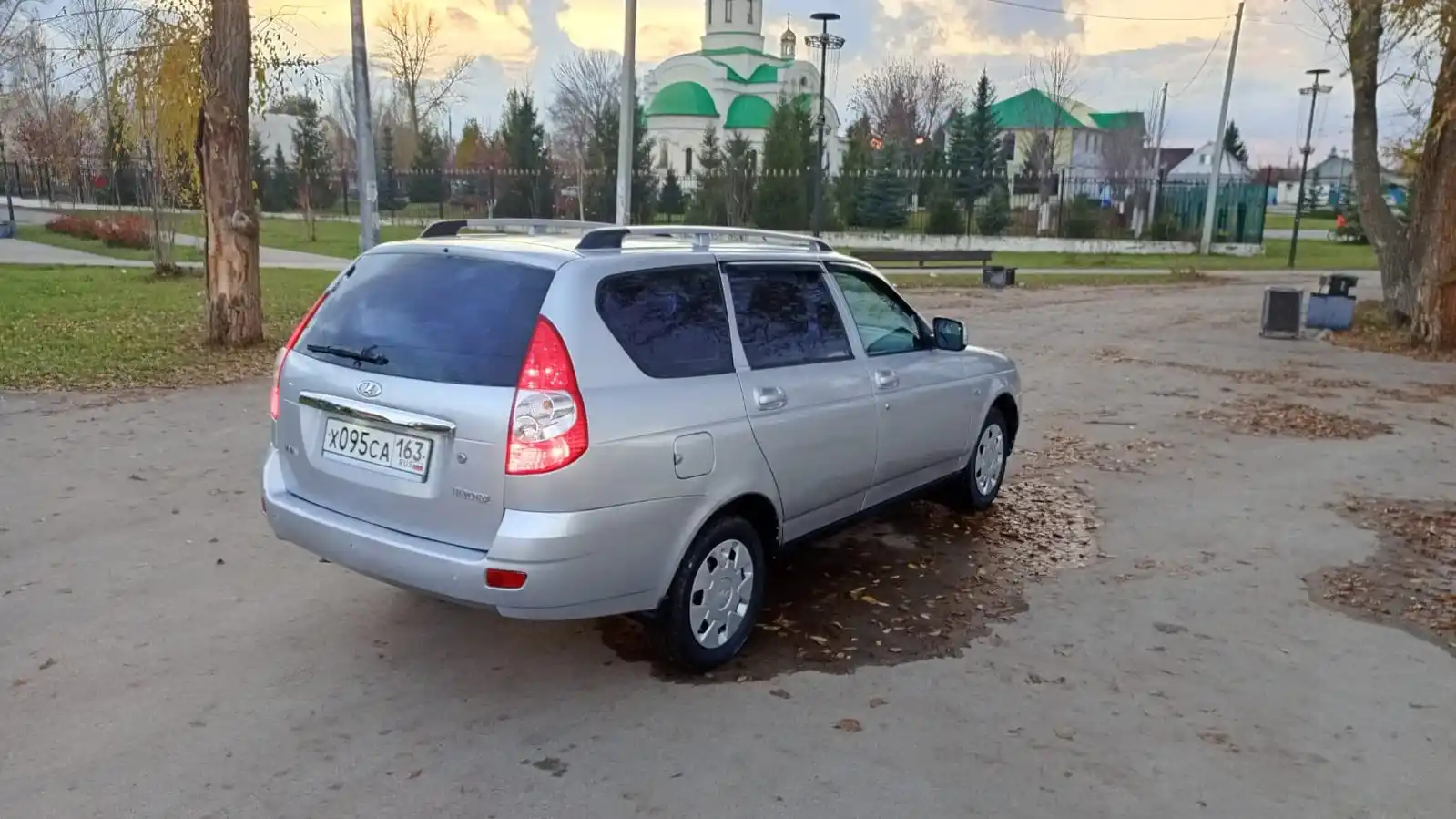 Продажа Приоры Универсал 2011 года