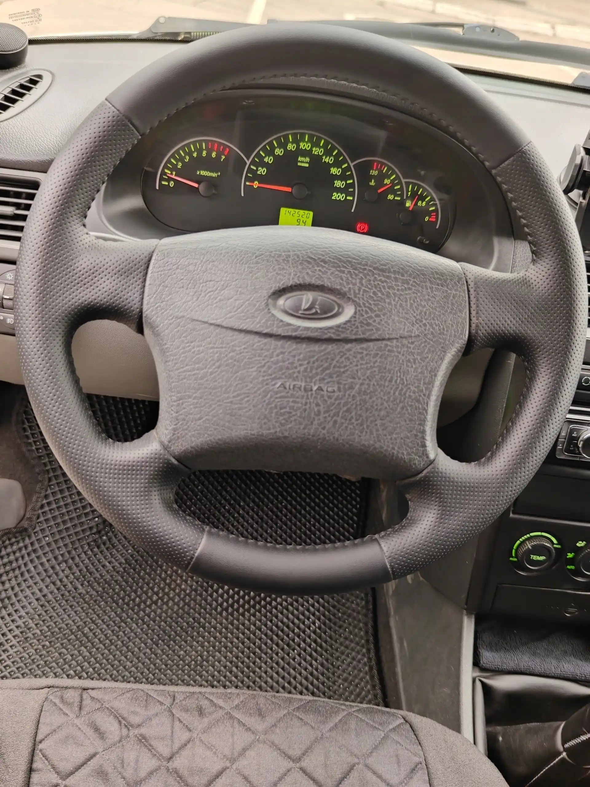 Продается LADA Priora хэтчбек 2009 г.в.