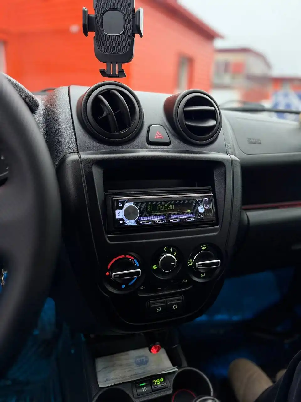 Продам LADA GRANTA 2012 года в отличном состоянии