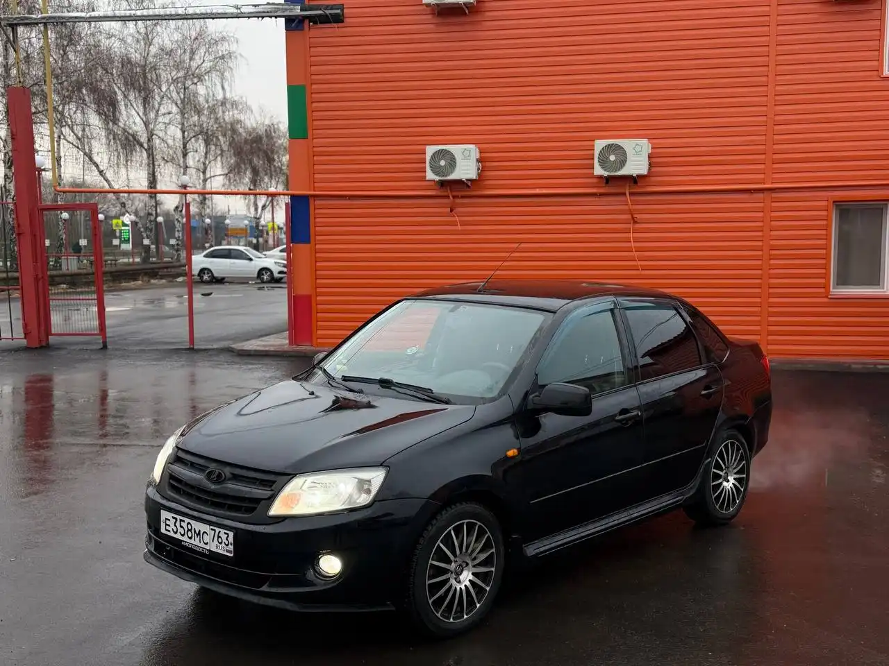 Продам LADA GRANTA 2012 года