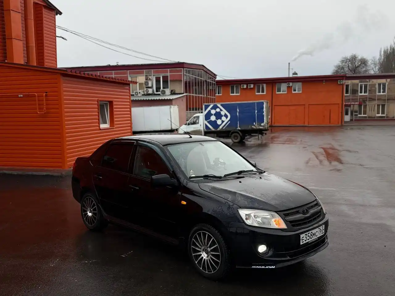 Продам LADA GRANTA 2012 года