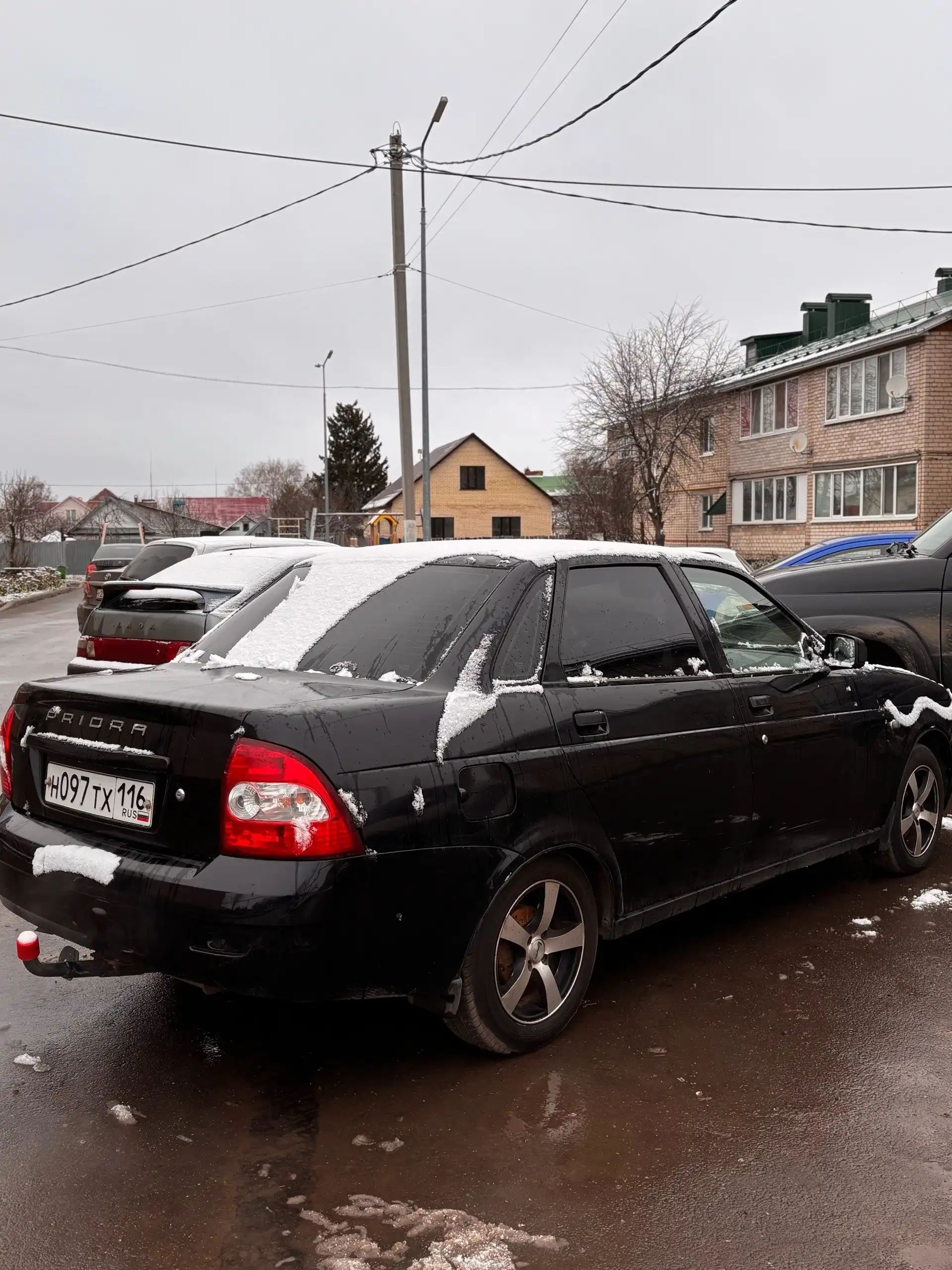 Продам автомобиль Lada Priora 2011 года