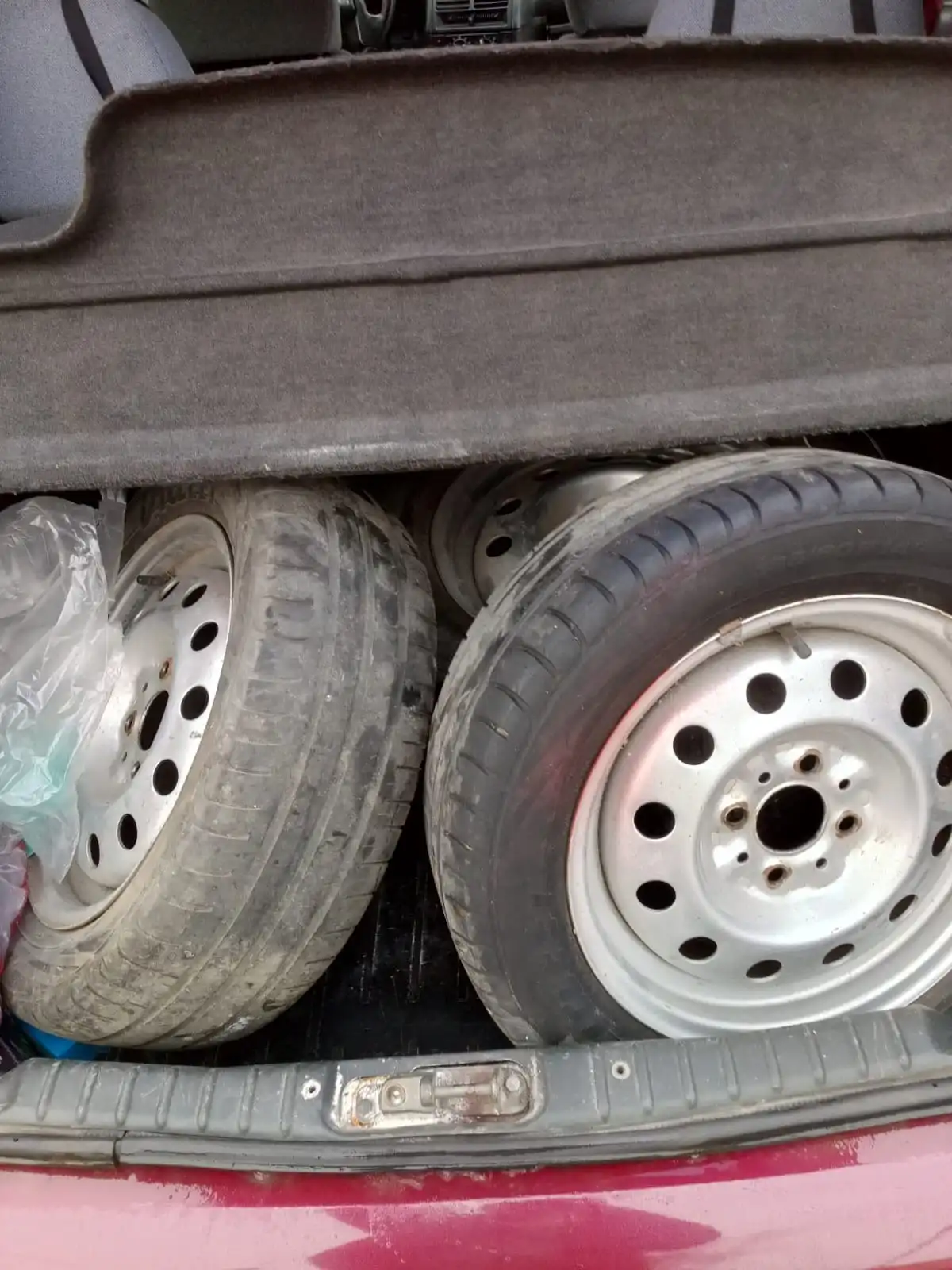 Продажа автомобиля 2005 года в отличном состоянии